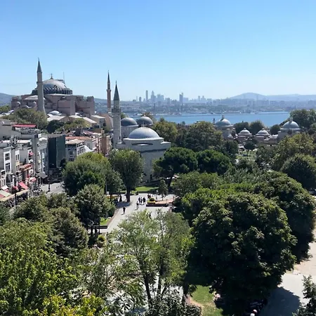 Komana Binbirdirek *