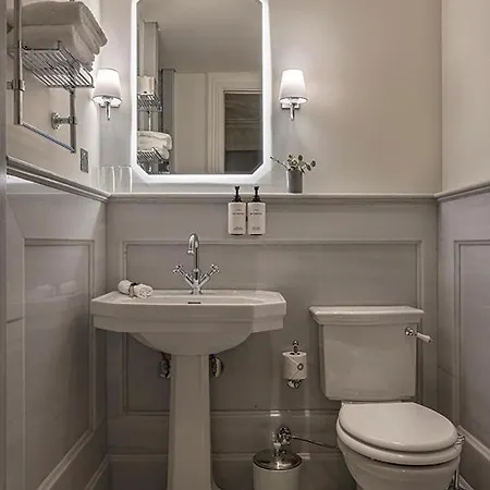 Komana Binbirdirek Hotel Istanbul